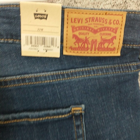 Levis Mid-Rise Denim Jean Mid Length Shorts Womens Size 22 - Picture 8 of 15